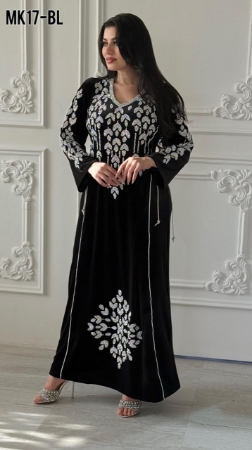 صورة جلابية مخمل اسود MK